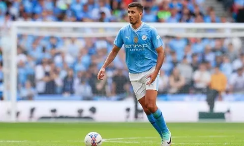 Pep: "Man City không gây áp lực với Rodri"