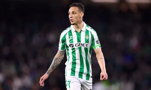 Truyền thông Tây Ban Nha nói gì về Antony sau 2 lần ra sân cho Real Betis?