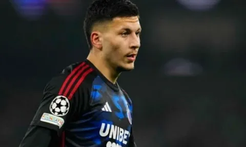 Chelsea sẵn sàng chiêu mộ 'Messi Thụy Điển'