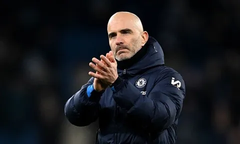 Chelsea từ ứng viên vô địch đến cuộc chiến top 4