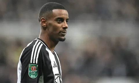 Alexander Isak chọn được bến đỗ nếu rời Newcastle hè này