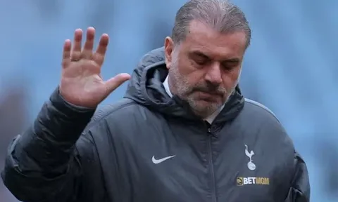Tottenham thua Aston Villa: 'Bản cáo trạng' dành cho Postecoglou và Levy