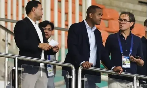 1 điểm trên sân Úc sẽ là khởi đầu tốt đẹp cho Kluivert