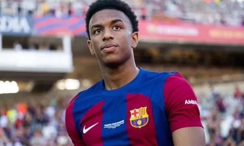 Chuyển nhượng sáng 11/02: MU đề nghị 40 triệu cho sao Barca; Chelsea muốn có Delap