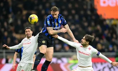 De Gea bất lực trước Arnautovic, Inter phả hơi nóng vào Napoli của Conte