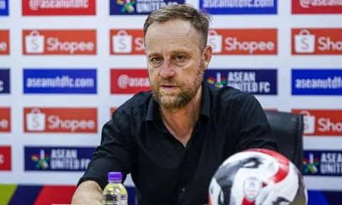 Điểm tin bóng đá Việt Nam 12/2: Ông Polking chê bai mặt sân V-League; Hendrio chọn xong tên tiếng Việt