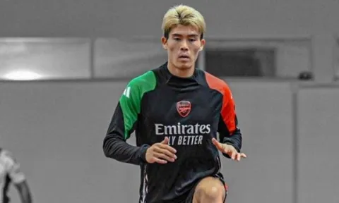 NÓNG! Arsenal nguy cơ mất Tomiyasu trong dài hạn