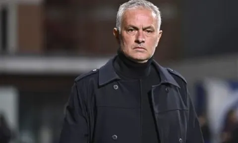 Bị chế giễu là "The Crying One", Mourinho đáp trả