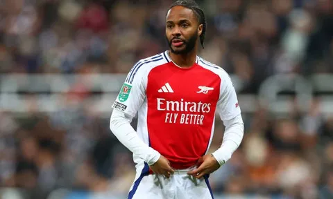 "Gió đảo chiều" ở Arsenal: Thời của Sterling đã đến?