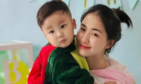 Hòa Minzy lên tiếng khi con trai bị nhận xét giống hệt Văn Toàn