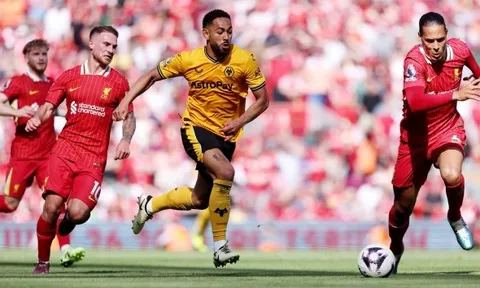 HLV Arne Slot xoay tua đội hình, Arnold trở lại trận Liverpool vs Wolves