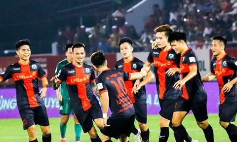 Hoàng Đức lập siêu phẩm, Ninh Bình thắng nhọc nhằn Bình Phước