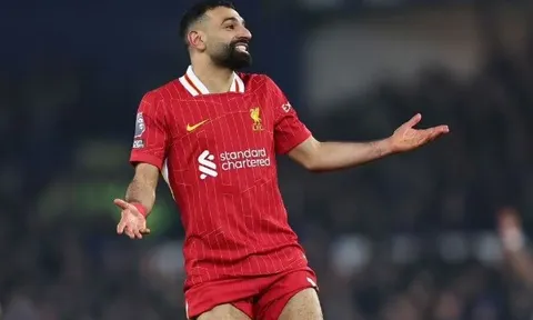 Người đại diện của Mohamed Salah đưa ra thông điệp cho Liverpool