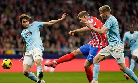 Chơi thiếu người hơn 80 phút, Atletico lỡ cơ hội soán ngôi Real