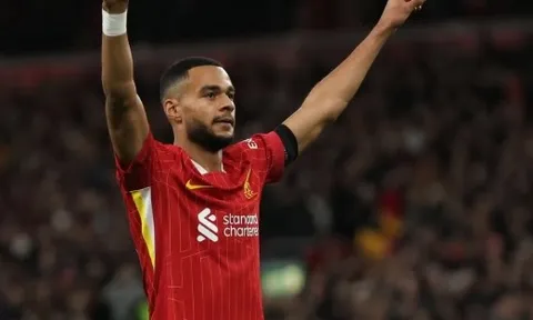 Liverpool vắng Gakpo, Slot cân nhắc xếp Diogo Jota đá cánh trái
