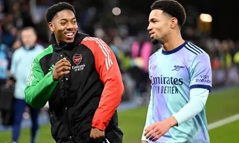 Arsenal sắp thưởng nóng cho 2 sao trẻ