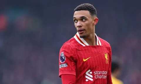 Liverpool tìm người thay thế Trent Alexander-Arnold