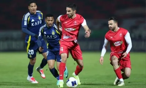 Vắng Ronaldo, Al Nassr gặp khó trên đất Iran