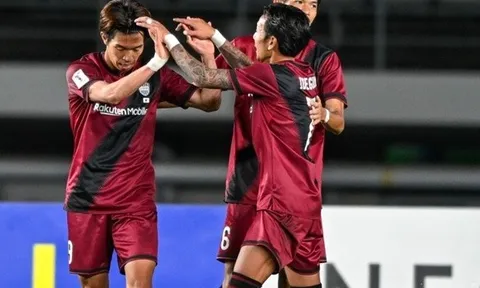 Vissel Kobe thua thảm Thân Hoa Thượng Hải khi mất người từ phút thứ 7