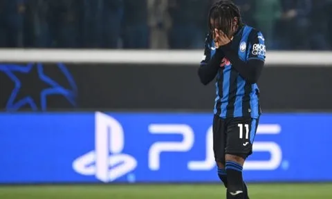Ademola Lookman đáp trả HLV Atalanta