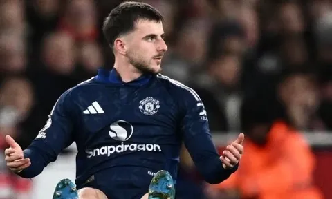Chelsea thắng lớn khi bán 'bệnh binh' 60 triệu bảng cho MU