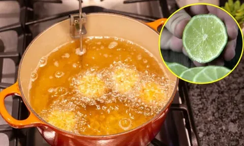 Đầu bếp 5 sao tiết lộ: Vắt chanh vào chảo dầu, chiên rán gì cũng vàng giòn, thơm nức