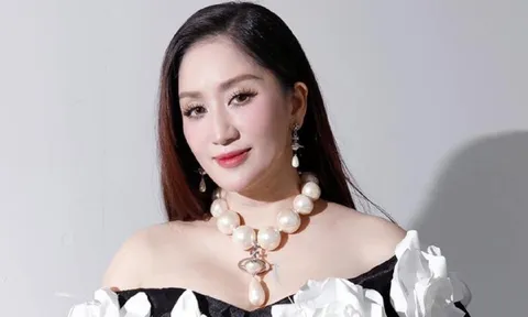 Khánh Thi đăng đàn bức xúc, lý do liên quan đến các con