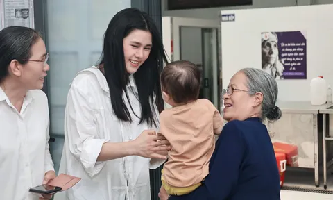 Phúc Anh khởi động chuyến thiện nguyện xuyên Việt sau Tết