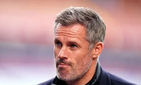Carragher dự đoán hai đội bóng Premier League sẽ mạnh hơn vào mùa giải tới