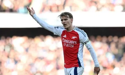 Chuyên gia Sky Sports: Odegaard chơi kém hiệu quả, thường xuyên làm chậm nhịp độ