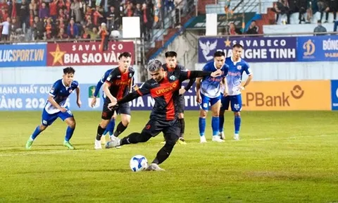 Hoàng Đức nhạt nhòa, Ninh Bình nhọc nhằn đánh bại Đồng Nai