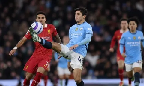 Man City sụp đổ, tân binh ngẩng cao đầu