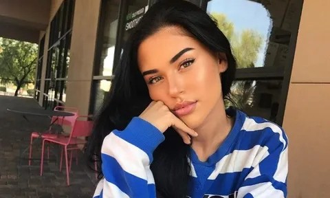 Jude Bellingham vắng mặt, bạn gái Ashlyn Castro tỏa sáng trên khán đài Bernabeu