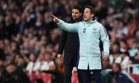 Tình huống cố định đang làm hại Arsenal?