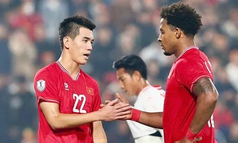 Xuân Son đánh giá cao Tiến Linh trong cuộc đua Quả bóng Vàng