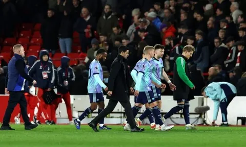 "Arsenal có thể mất top 4"