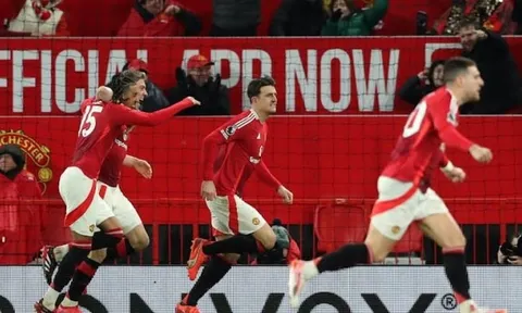 Man Utd 3-2 Ipswich: Dorgu thảm họa; Maguire giúp Quỷ đỏ thắng trong thế mất người