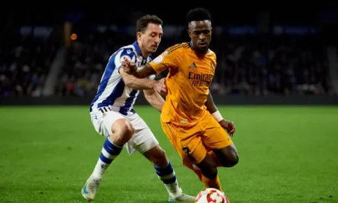 Vinicius bị phân biệt chủng tộc trong chiến thắng của Real