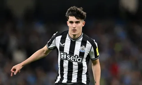Bom tấn giá 60 triệu bảng, công thủ toàn diện, trên đường tới Man City