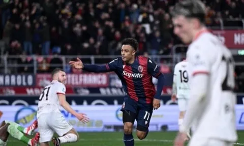 Bologna 2-1 Milan: Ngược dòng đỉnh cao; Báo động đỏ cho Conceicao