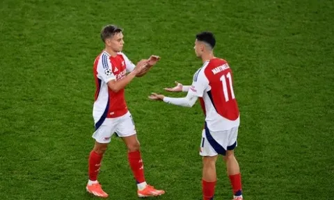 Đón số 9 mới đẳng cấp, Arsenal bán đứt 2 tiền đạo