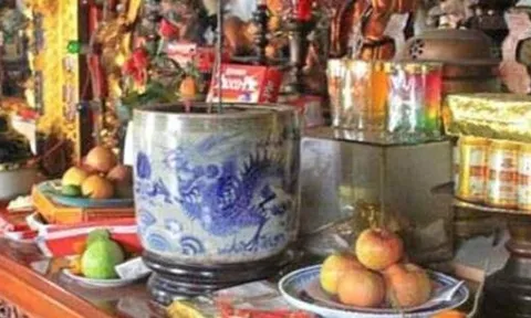 3 dấu hiệu chẳng lành trên bát hương, càng để lâu càng gặp hoạ