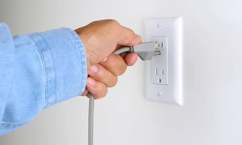 7 thiết bị âm thầm "ăn cắp" điện, tốn hơn cả điều hòa: Dùng xong rút phích cắm ra, kẻo hóa đơn tăng vọt