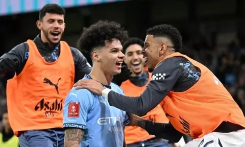 Man City 3-1 Plymouth: Nhạc trưởng De Bruyne; Ngọc quý của Pep