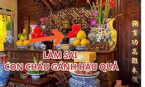 Vì sao tổ tiên dặn đặt bình hoa thắp hương lên ban thờ lại để bên trái? Nhà giàu rất chú ý điều này