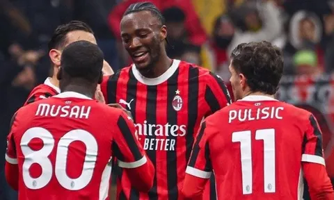 AC Milan 1-2 Lazio: Bi kịch phút 90+8; Top 4 xáo trộn