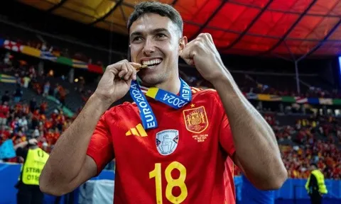 Chuyển nhượng sáng 03/03: MU nhắm 3 cái tên; Barca chốt vụ Raphinha
