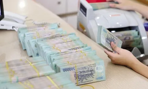 Bảng lương viên chức năm 2025: Mức lương cao nhất gần 19 triệu đồng/tháng đúng không?
