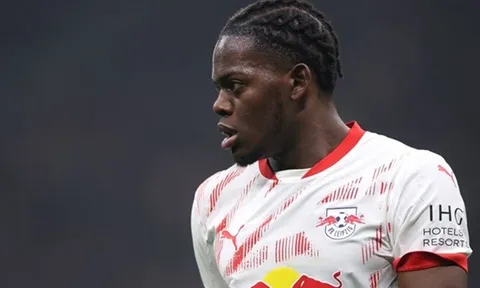 Leipzig gặp khó, Lukeba có thể gia nhập Liverpool hoặc Real Madrid