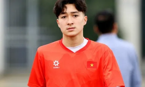 HLV Cristiano Roland nói gì về cầu thủ Việt kiều gốc Hà Lan?